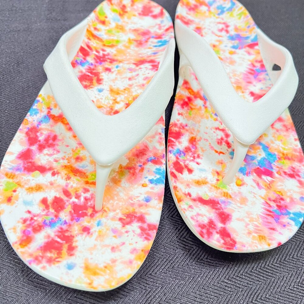 White Crocs Flip Flops size 9 - never worn